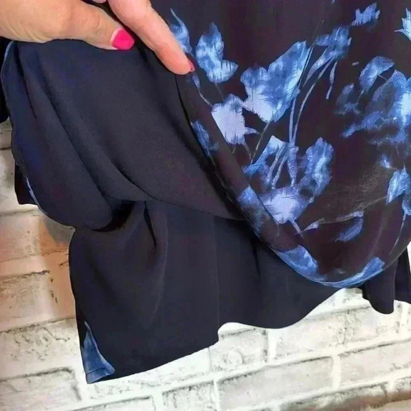 Vince Camuto dress size small in excellent condition black blue‎ and white color - Picture 6 of 8